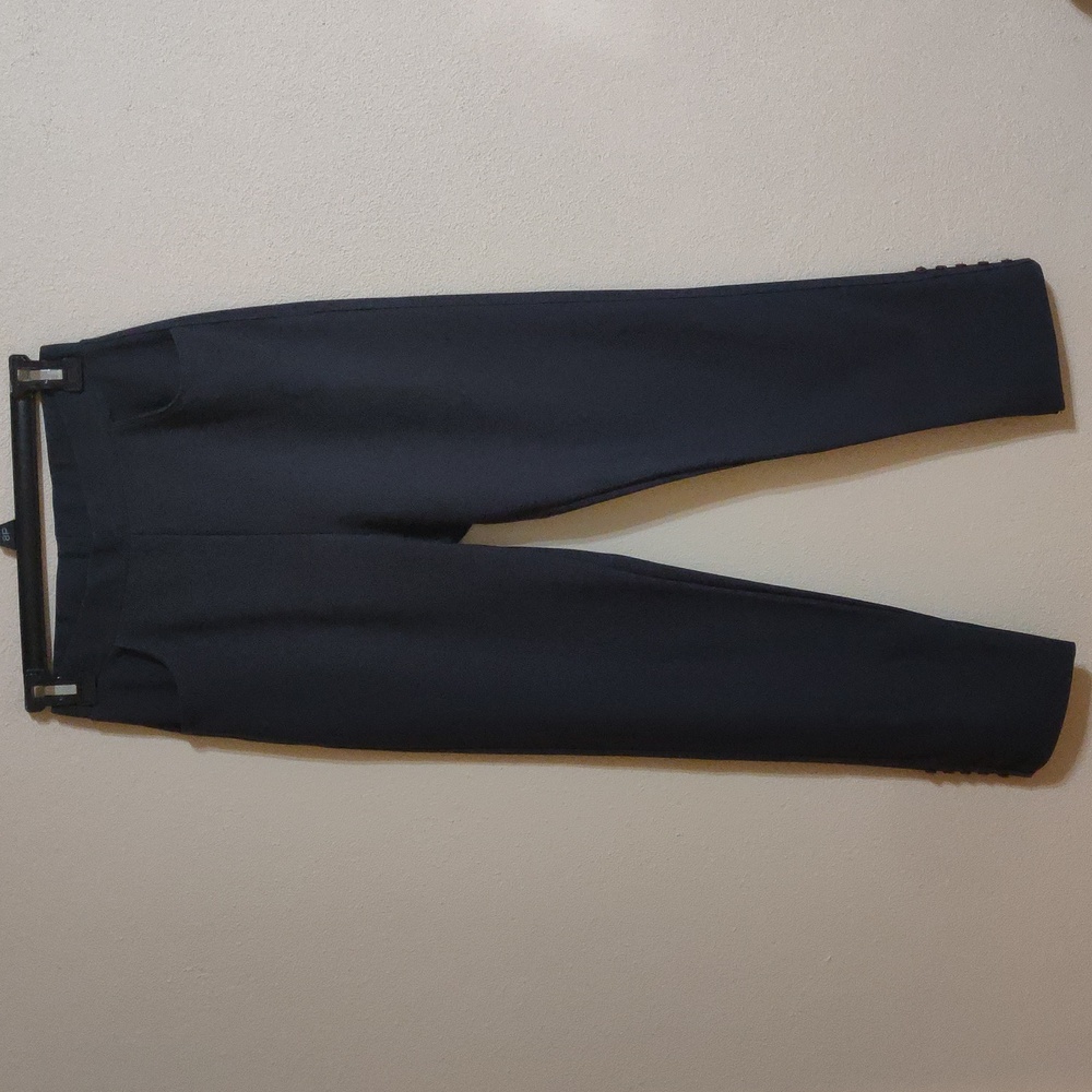 Gray Leggings With Button Detail S